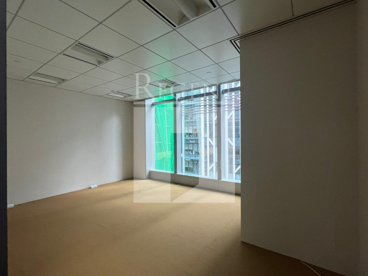 33 DES VOEUX ROAD C (德輔道中33號)