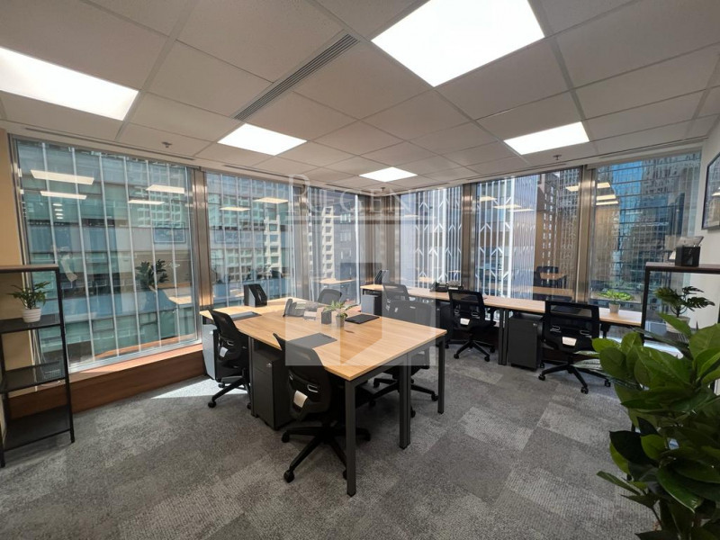 HIP SHING HONG CENTRE (协成行中心)