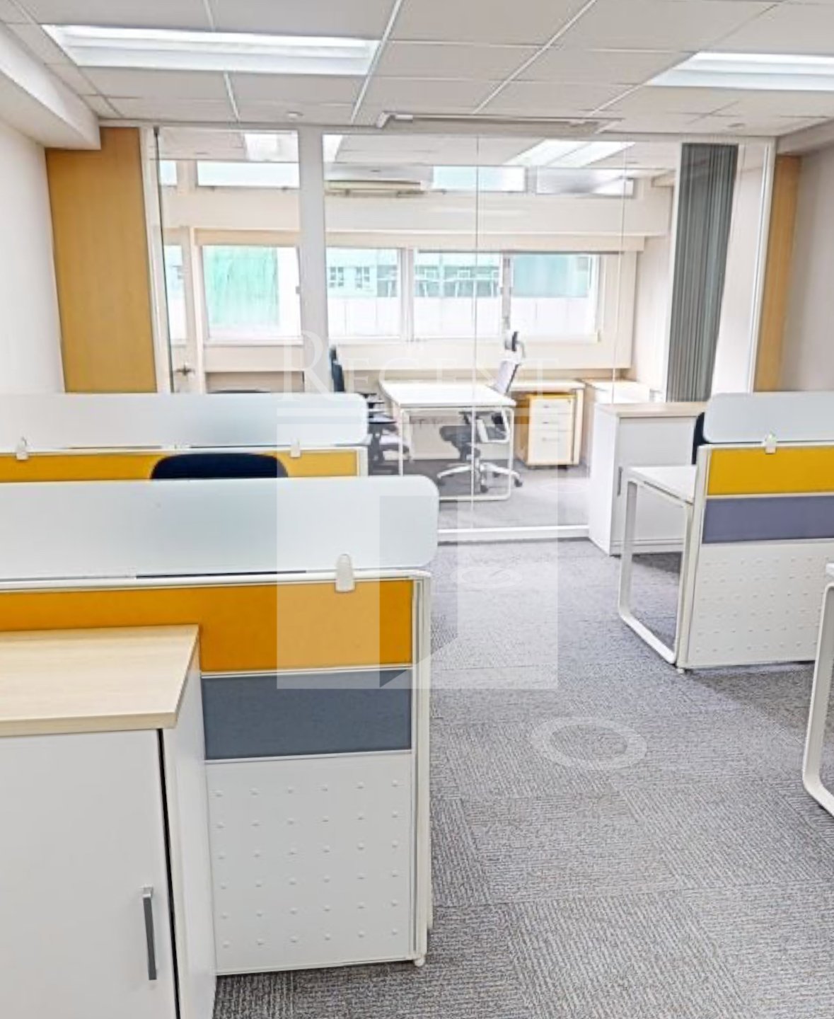 OFFICEPLUS @SHEUNG WAN (协成行上环中心)