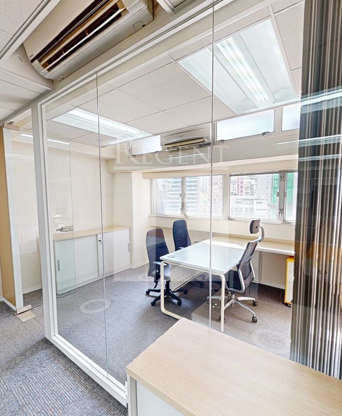 OFFICEPLUS @SHEUNG WAN (协成行上环中心)