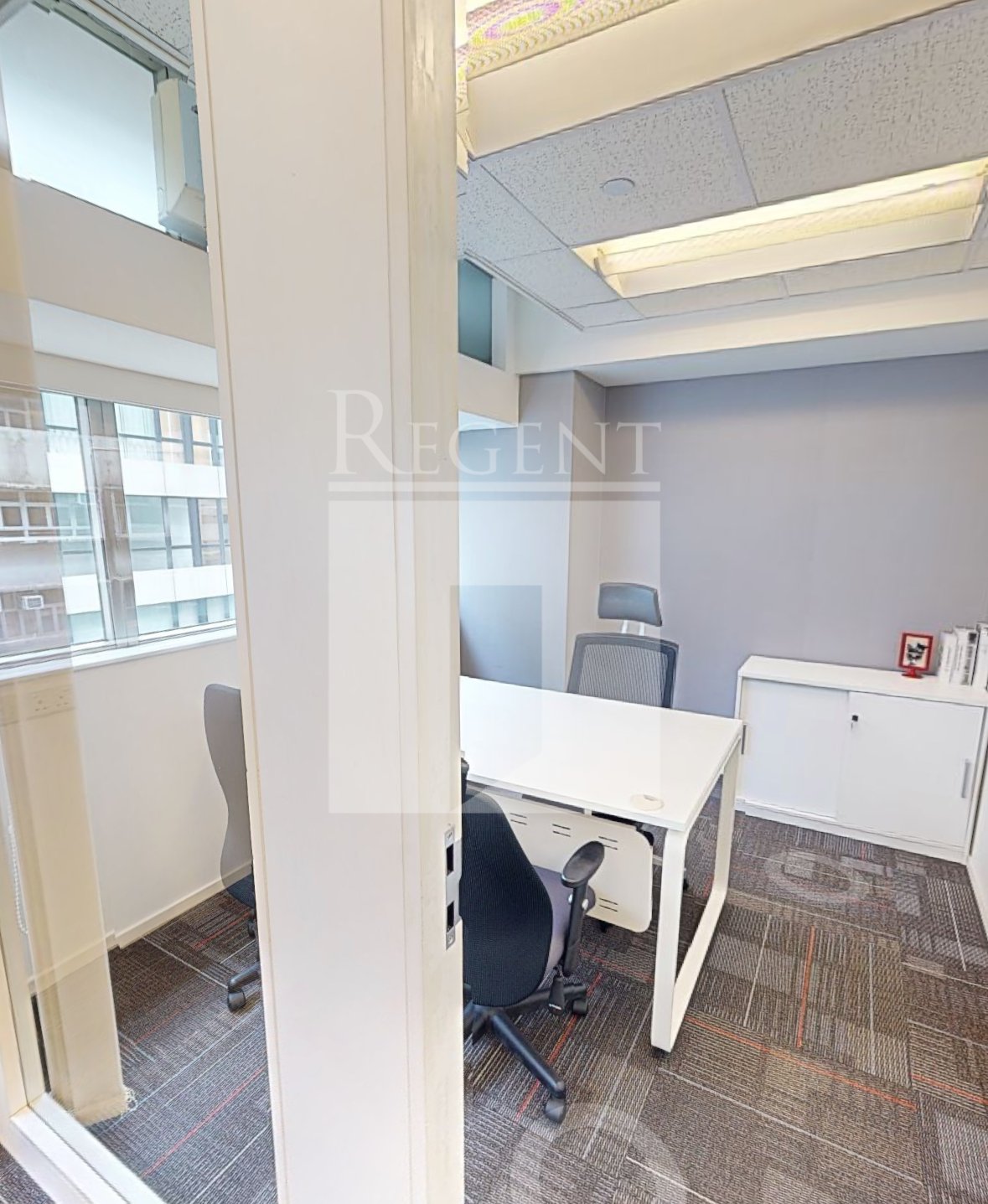 OFFICEPLUS @SHEUNG WAN (协成行上环中心)