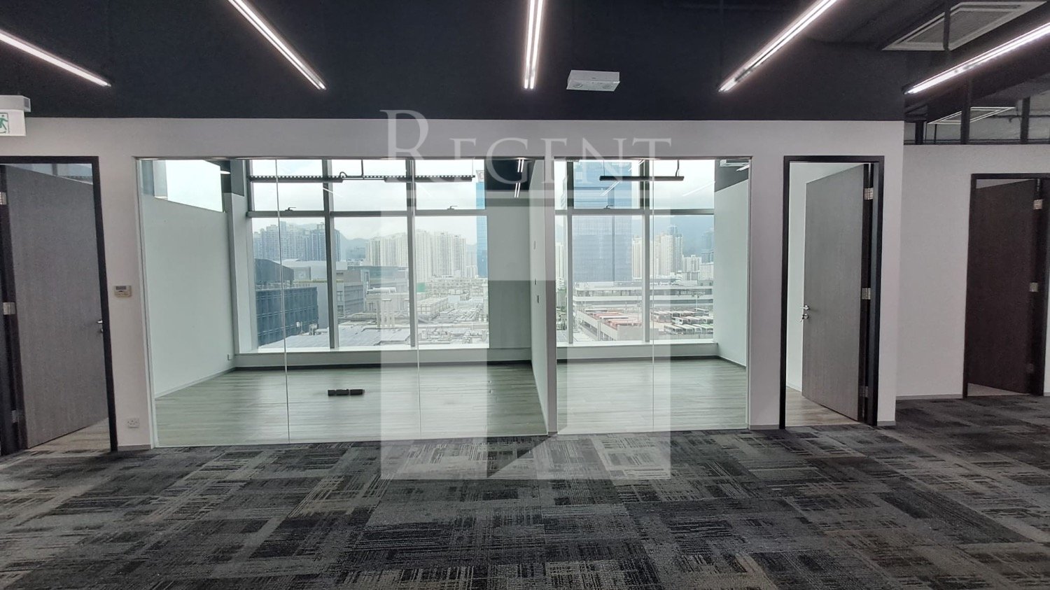 BILLION CENTRE (亿京中心)