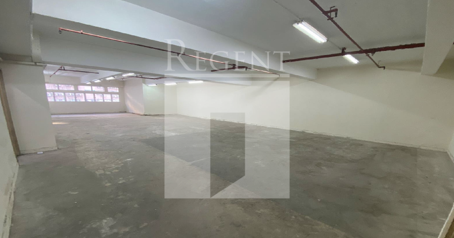 SHIELD INDUSTRIAL CENTRE (順豐工業中心)