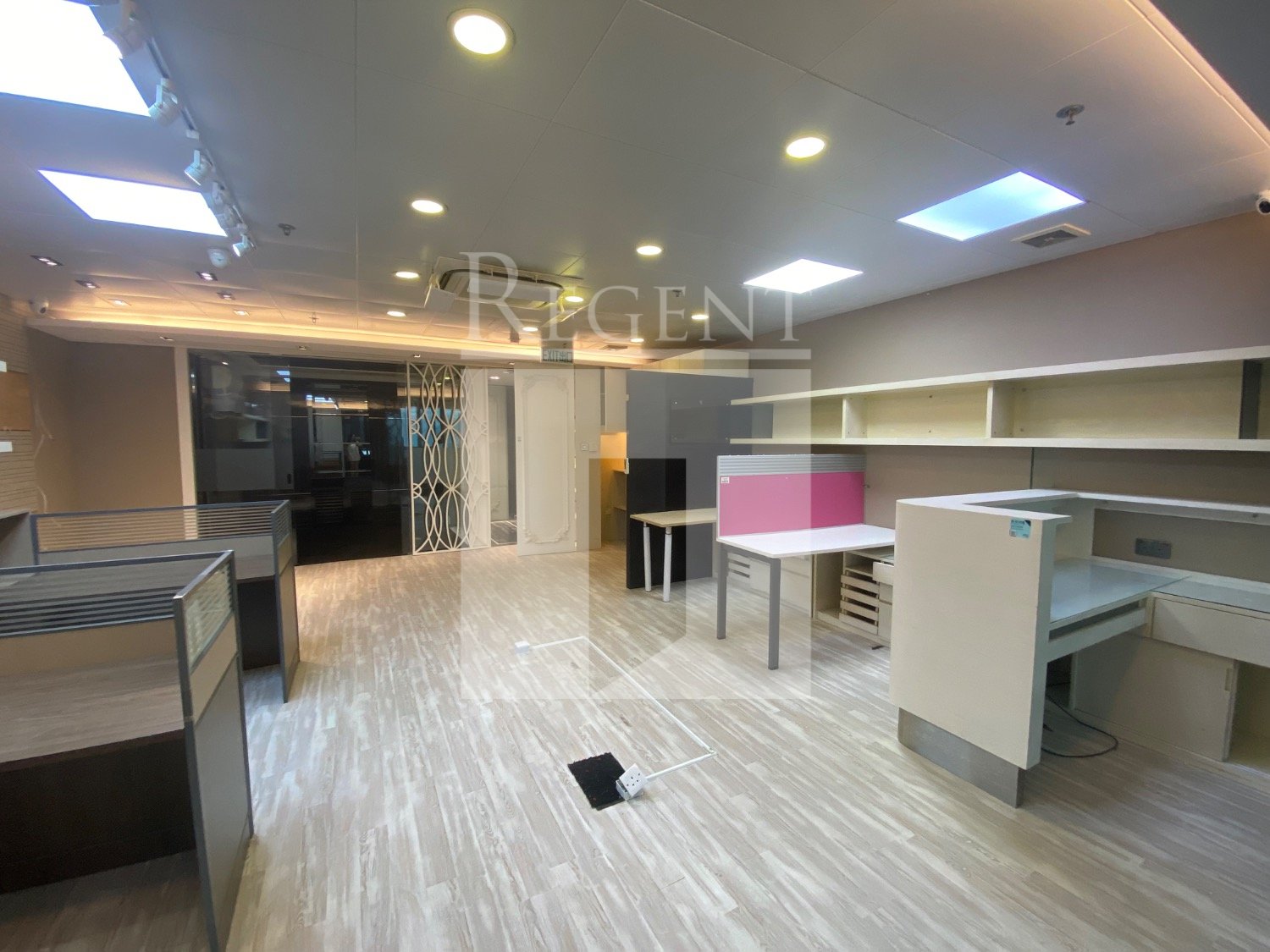 Po Shau Centre (柏秀中心)