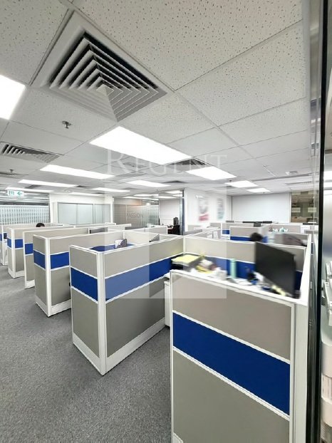 HUA CHIAO COMMERCIAL CENTRE (华侨商业中心)