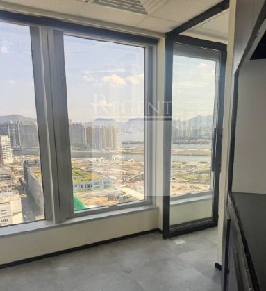 SKYLINE TOWER (宏天广场)