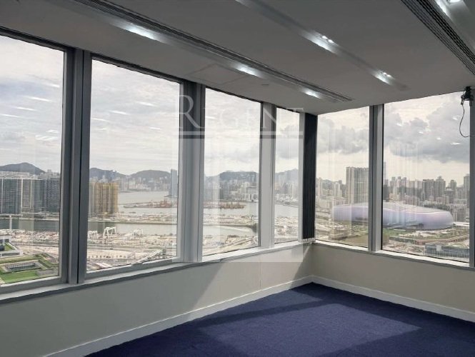 SKYLINE TOWER (宏天广场)