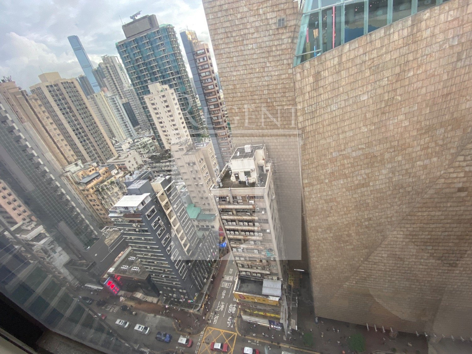 GRAND PLAZA ONE GRAND TOWER (雅兰中心 一期)