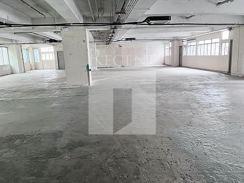 LEAHANDER CENTRE (利兴强中心)