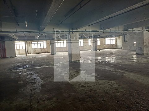 Yau Tak Industrial Building
