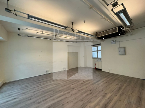 KEEN HUNG COMMERCIAL BUILDING (堅雄商業大廈)