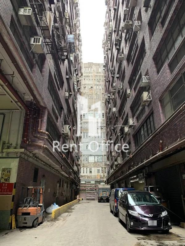 YAU TONG INDUSTRIAL CITY BLOCK B (油塘工业城 B座)