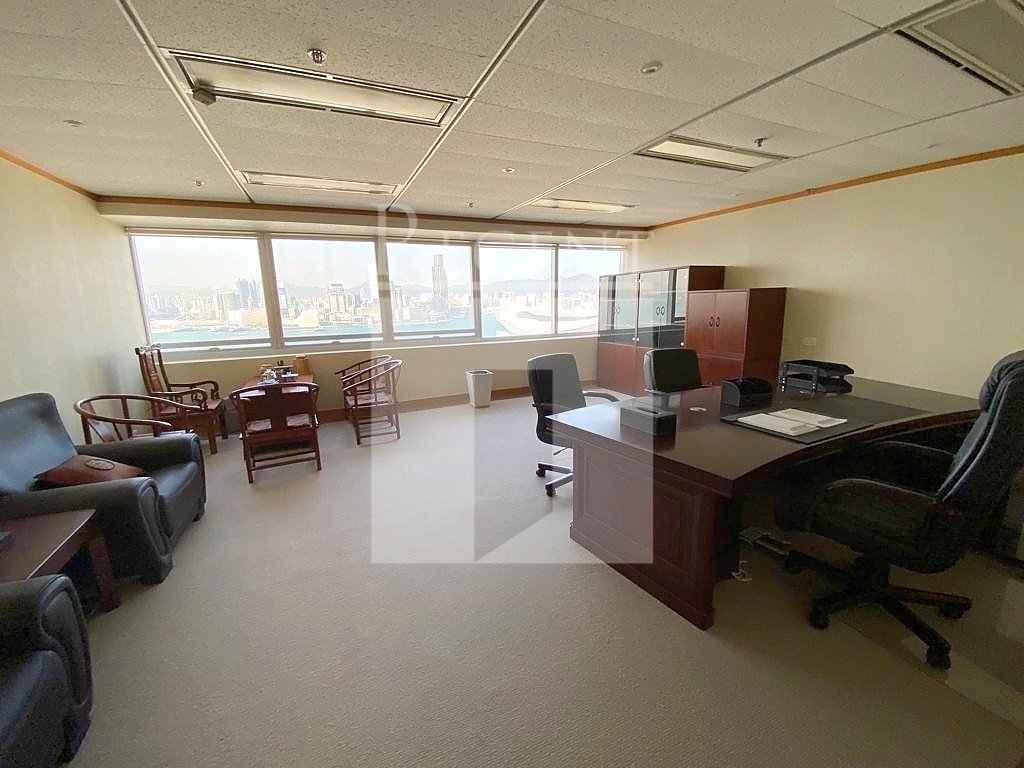 Yf Life Tower
