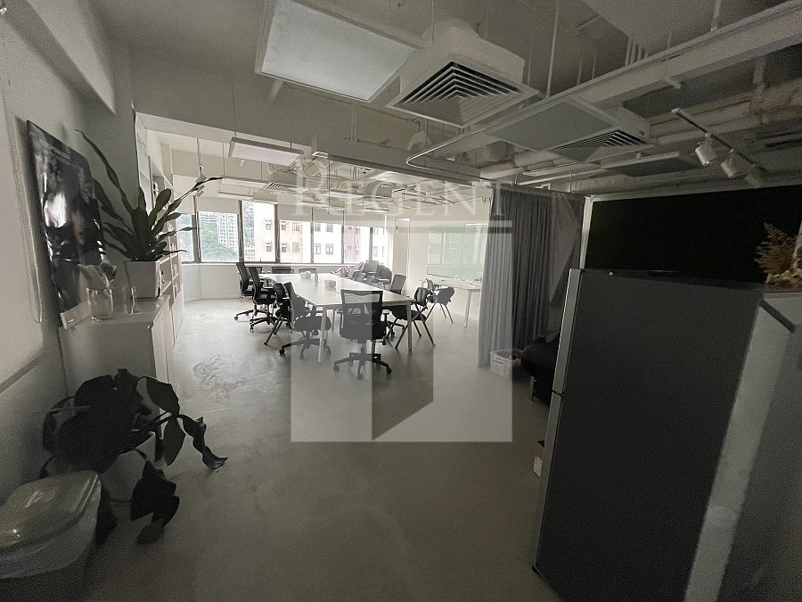 Nan Dao Commercial Building