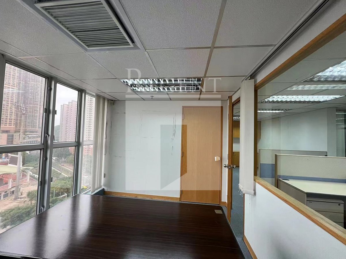 8 Commercial Tower