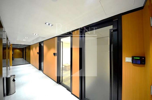 V. HEUN BUILDING (威享大厦)