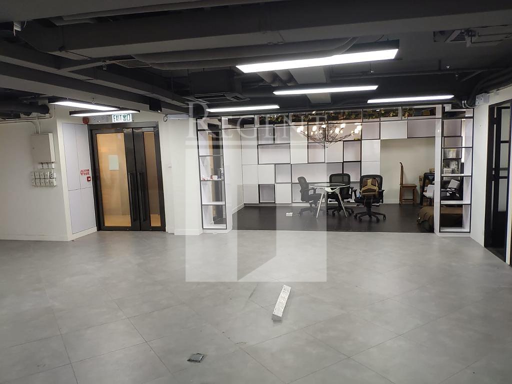 JONSIM PLACE (中华大厦)