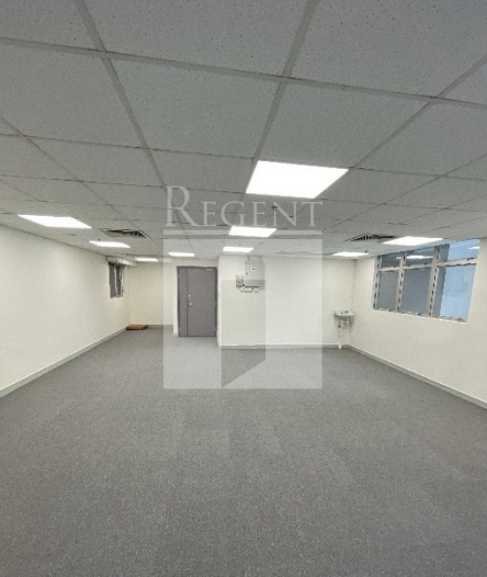 135 BONHAM STREETRAND TRADE CENTRE (文咸东街135商业中心)
