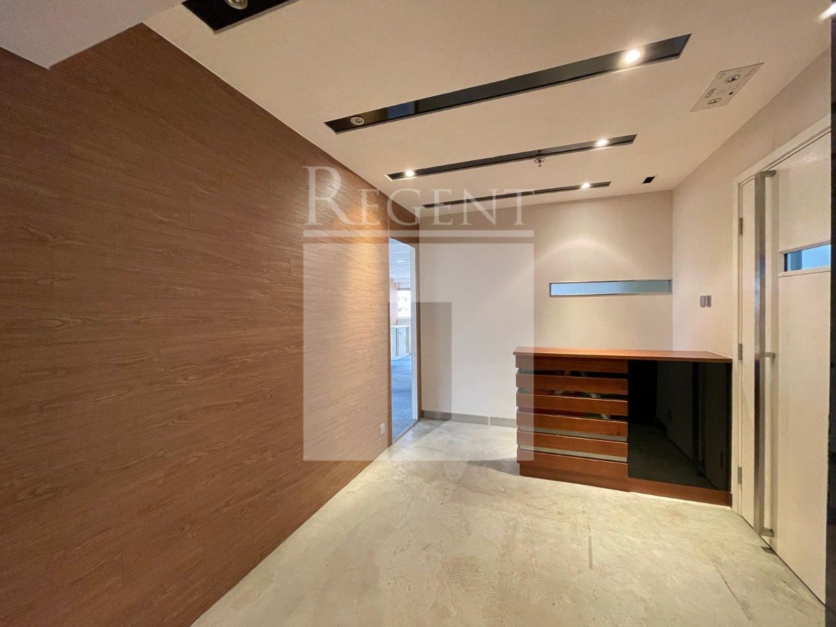 LEE WEST COMMERCIAL BUILDING (利威商业大厦)