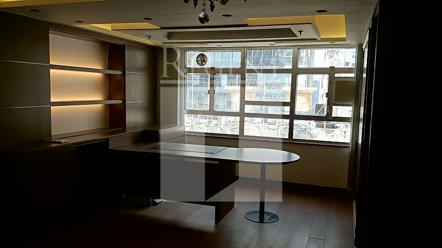 Tak Woo House