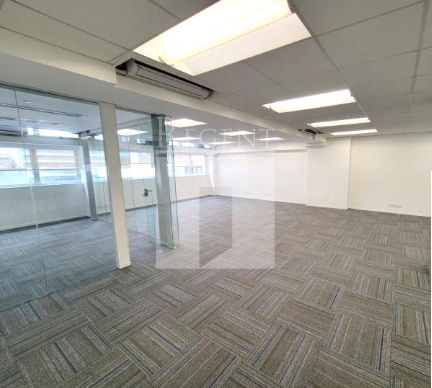 OFFICEPLUS @SHEUNG WAN (协成行上环中心)