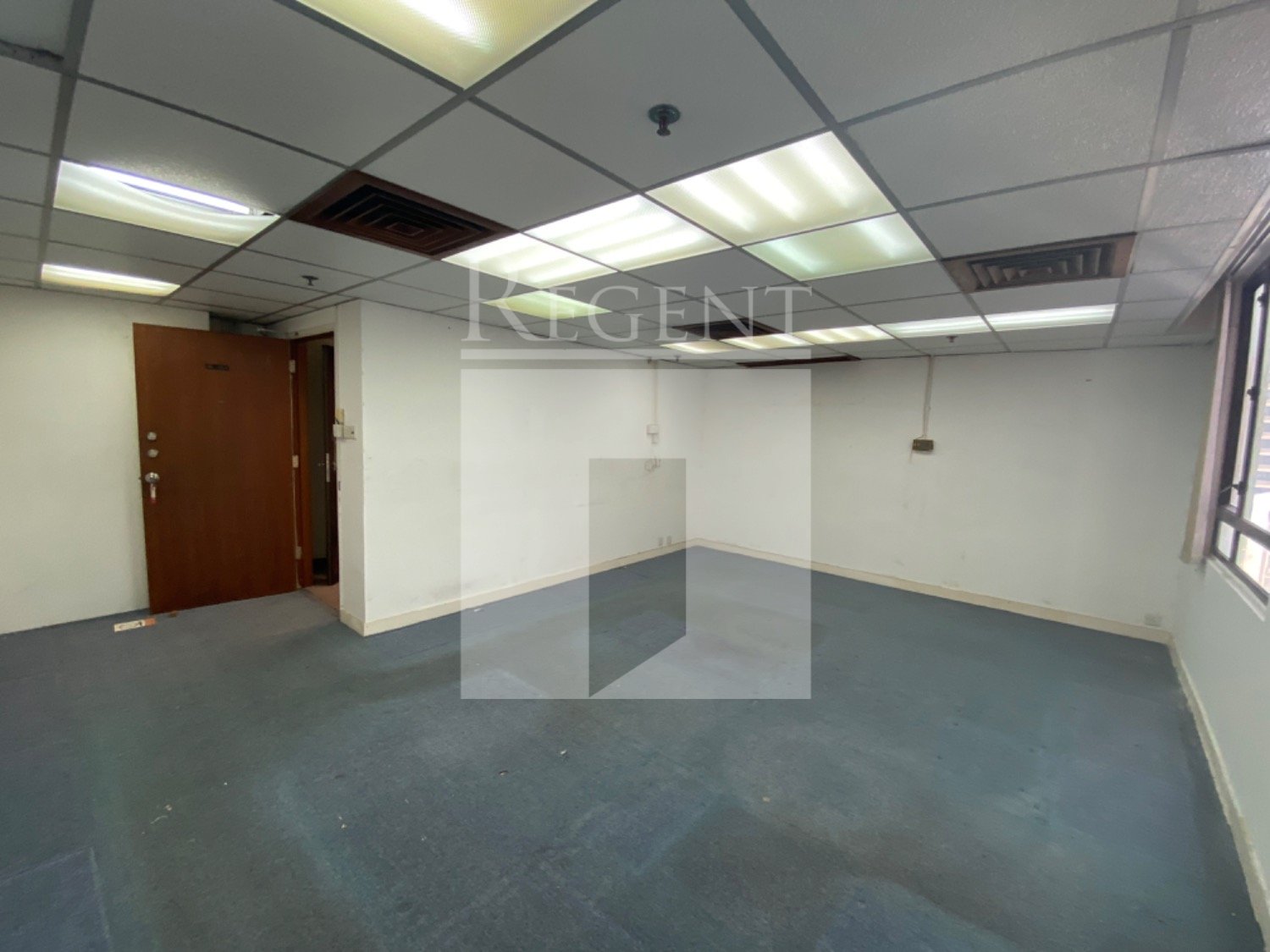 Nan Dao Commercial Building