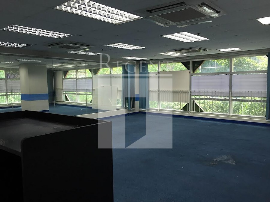 88 LOCKHART ROAD (骆克道88号)