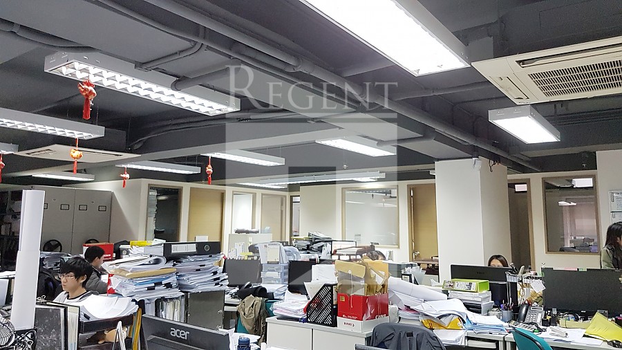 SO HONG COMMERCIAL BUILDING