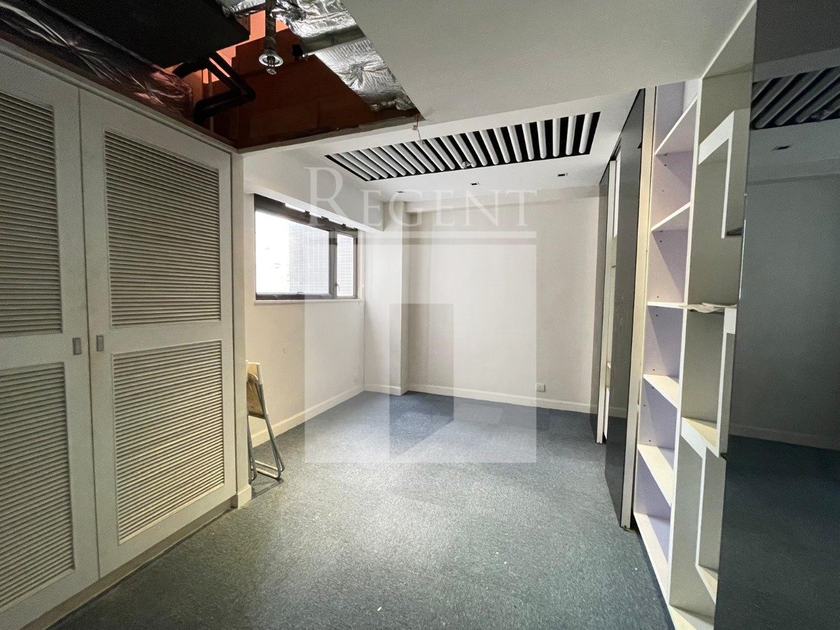 LEE WEST COMMERCIAL BUILDING (利威商业大厦)