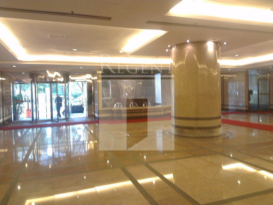 LU PLAZA (振萬廣場)