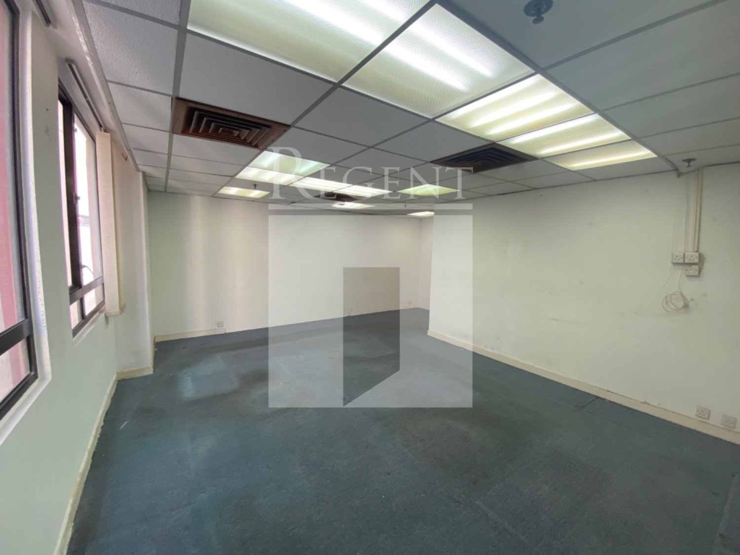 Nan Dao Commercial Building