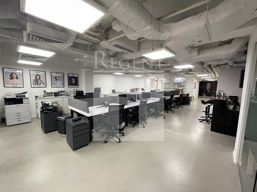 Nan Dao Commercial Building