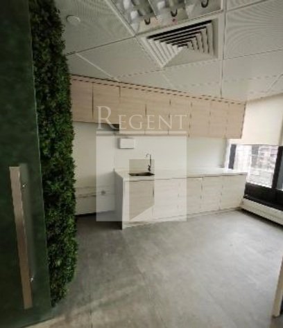 700 NATHAN ROAD (弥敦道700号)