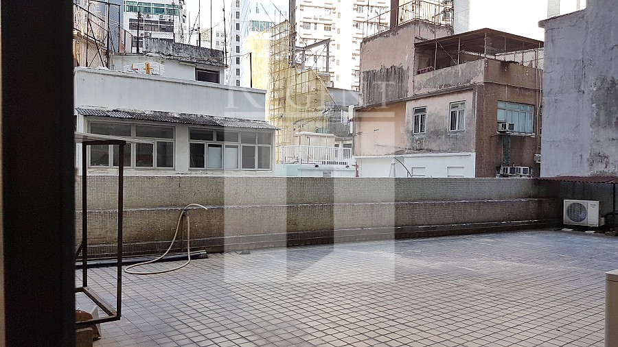 SO HONG COMMERCIAL BUILDING