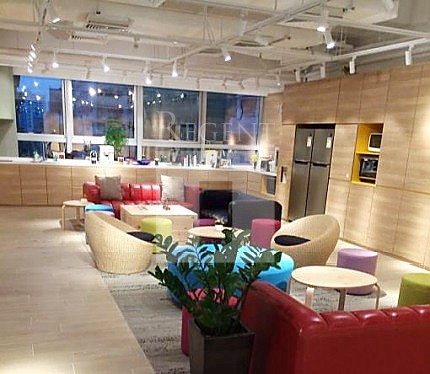Manhattan Centre