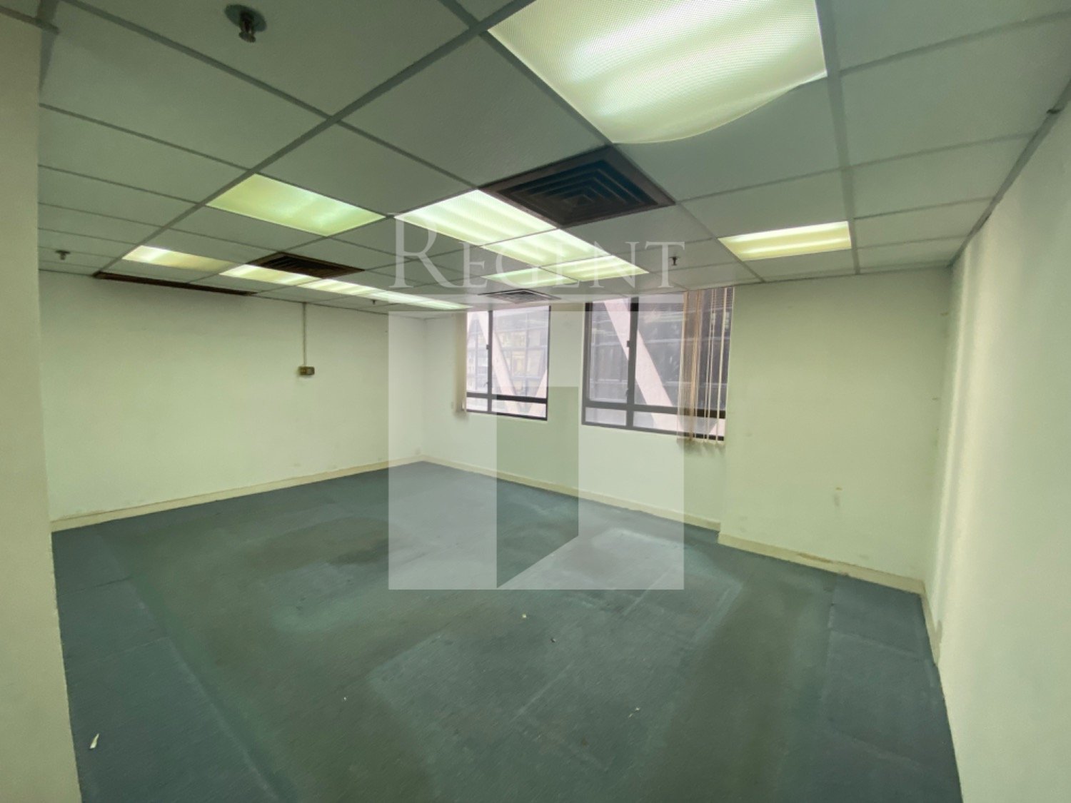 Nan Dao Commercial Building