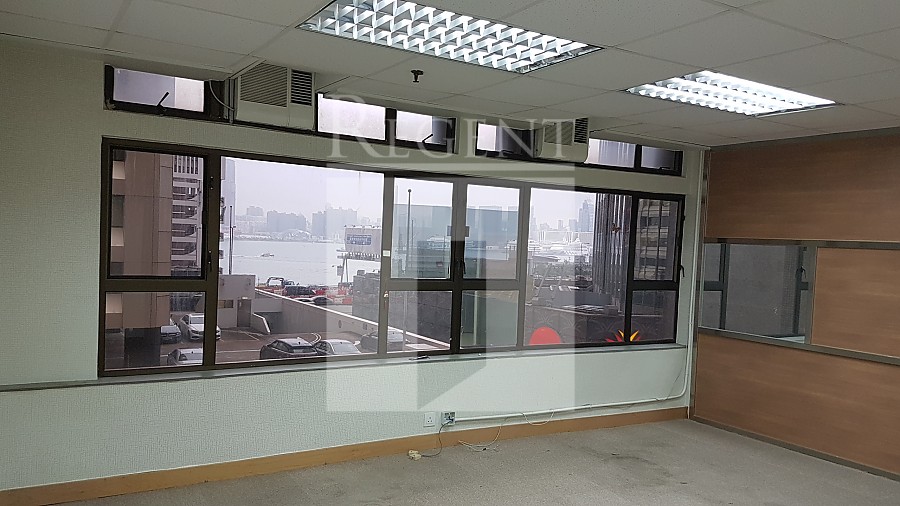 Des Voeux Commercial Centre