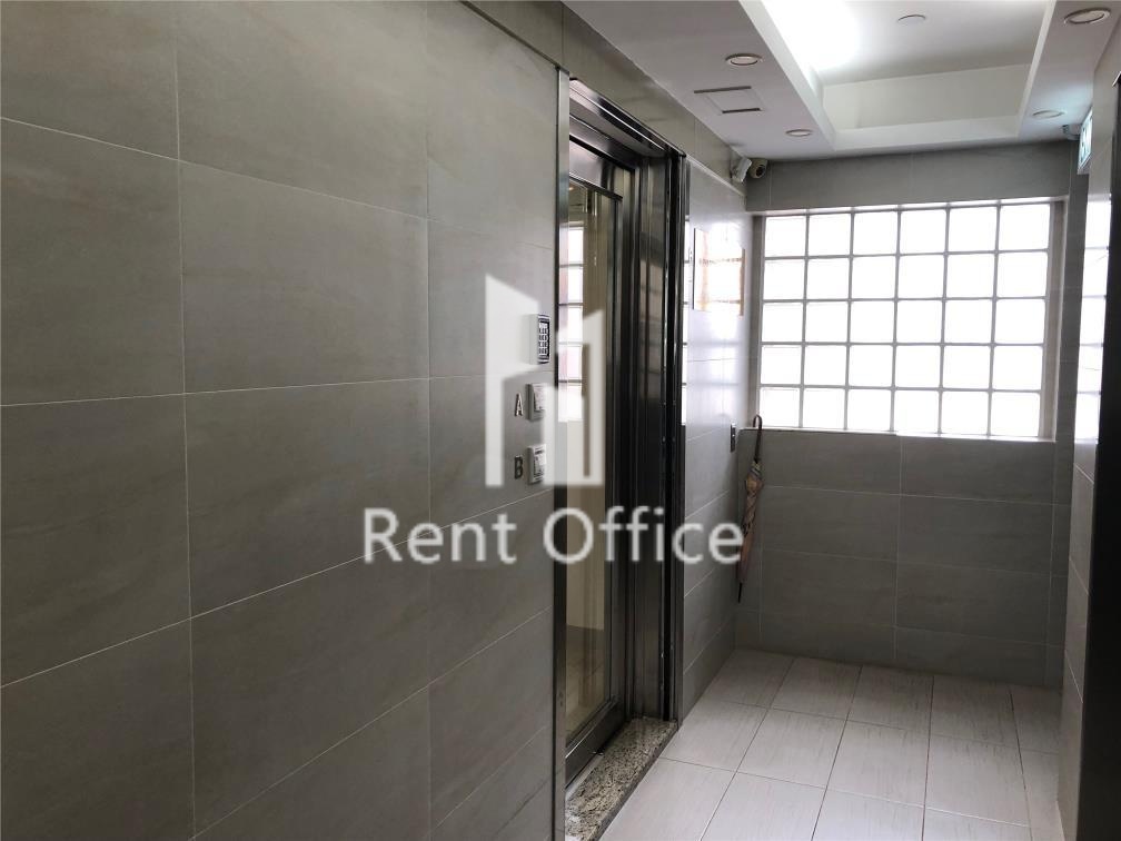 88 LOCKHART ROAD (骆克道88号)